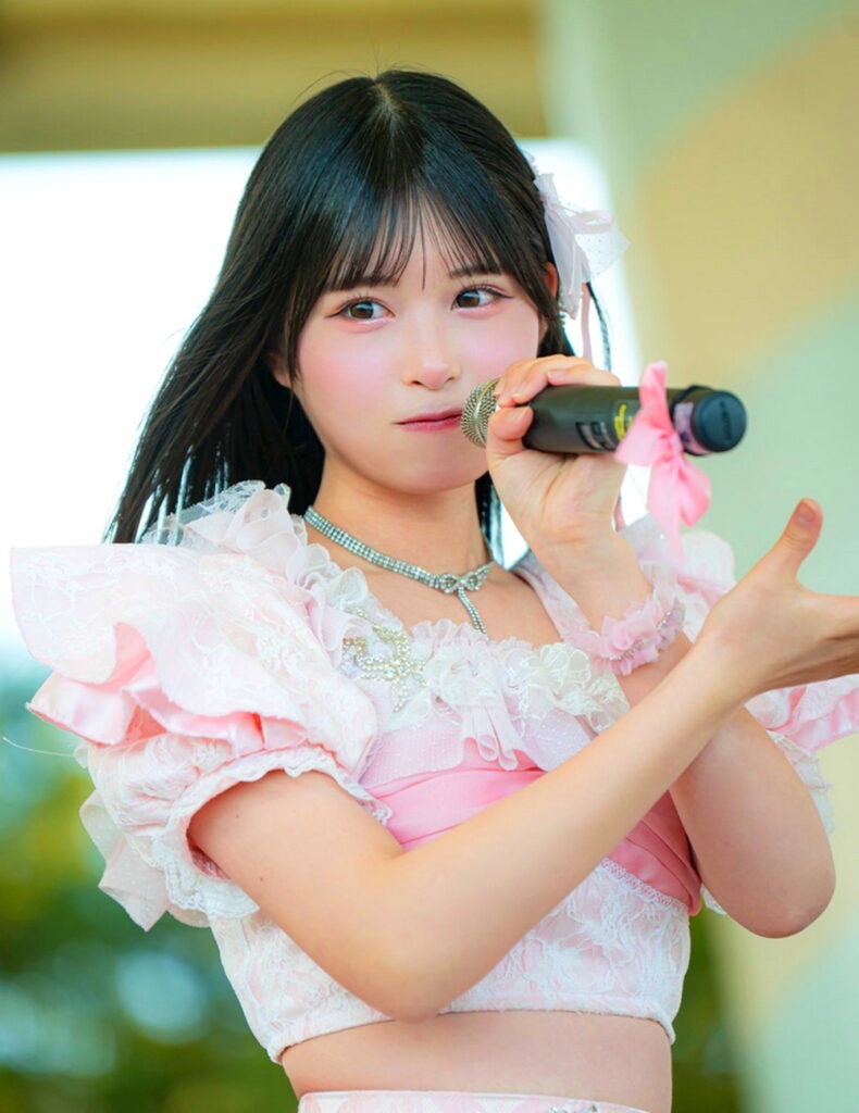 Peel the Apple・南るな 出典：Xより