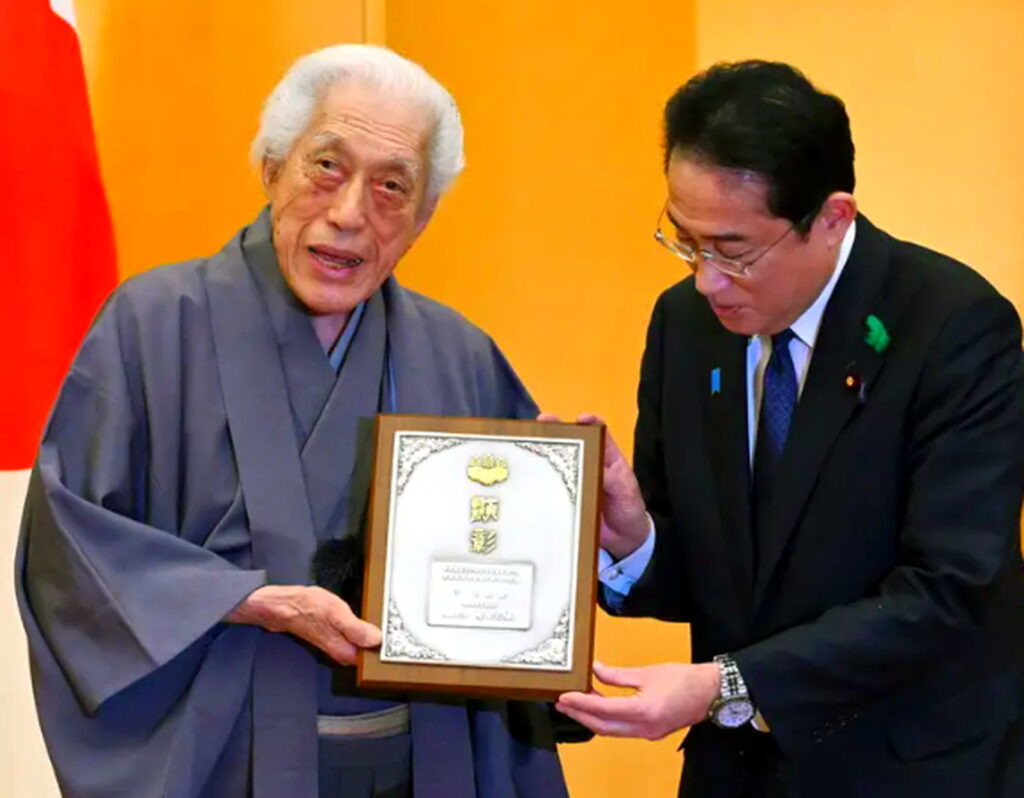 千玄室政興 出典：毎日新聞より
